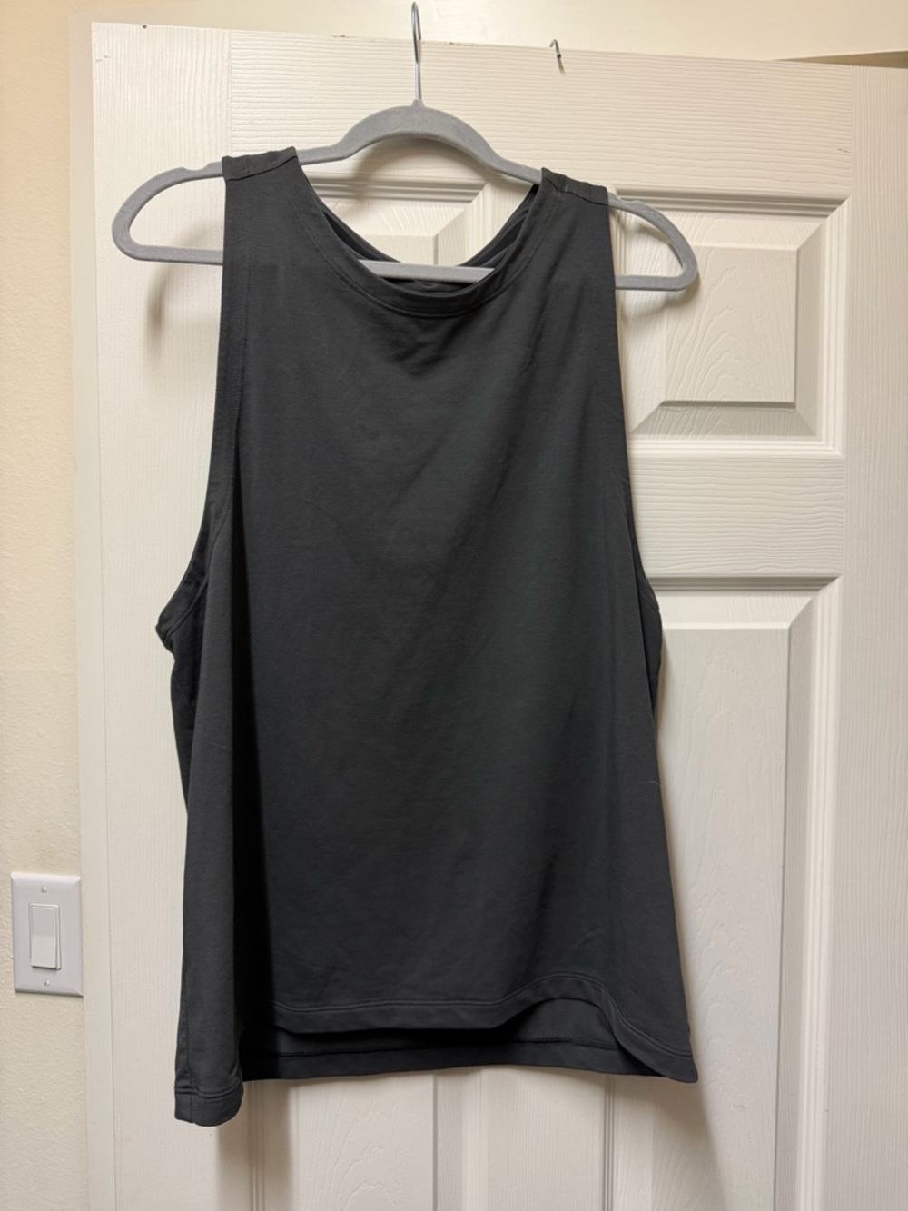 lululemon athletica Women's Charcoal Gray Tank Top